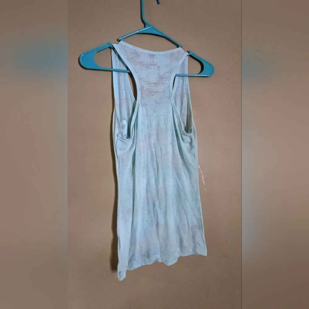 GUESS Tank - Picture 2 of 3